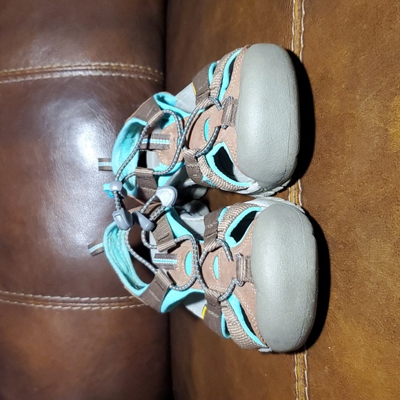 Keen Sandals Women's 7.5 Brown Teal Hiking Shoes Waterproof - Picture 9 of 9